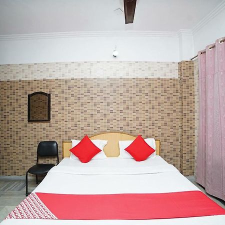 Oyo 39543 Hotel Kk Pantnagar Dış mekan fotoğraf