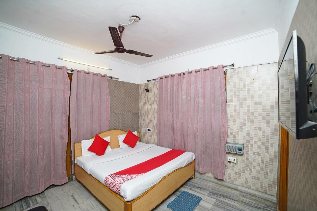 Oyo 39543 Hotel Kk Pantnagar Dış mekan fotoğraf