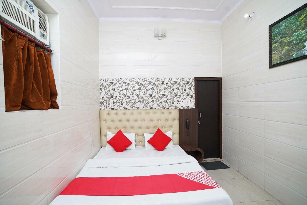 Oyo 39543 Hotel Kk Pantnagar Dış mekan fotoğraf
