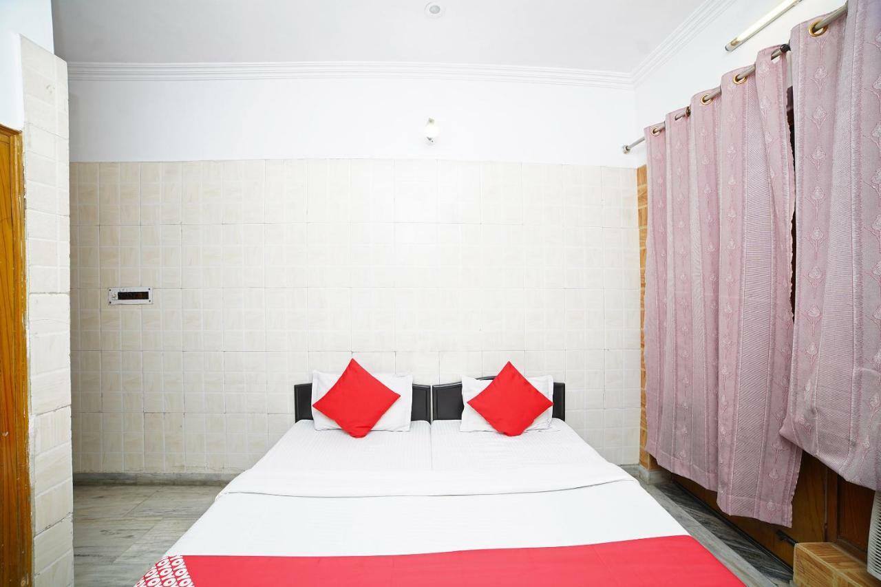 Oyo 39543 Hotel Kk Pantnagar Dış mekan fotoğraf