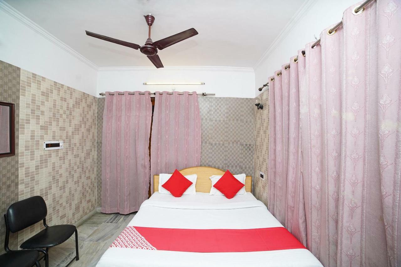 Oyo 39543 Hotel Kk Pantnagar Dış mekan fotoğraf