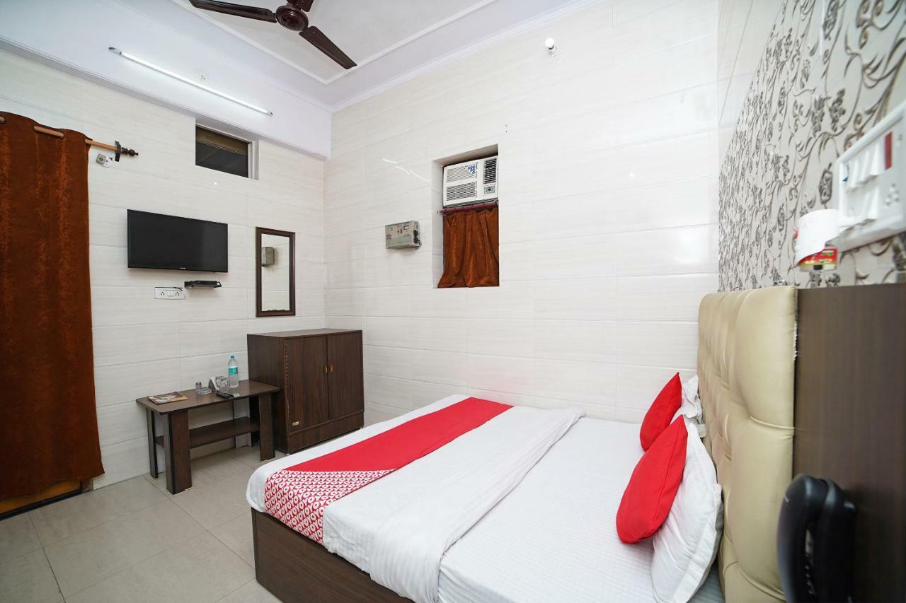Oyo 39543 Hotel Kk Pantnagar Dış mekan fotoğraf